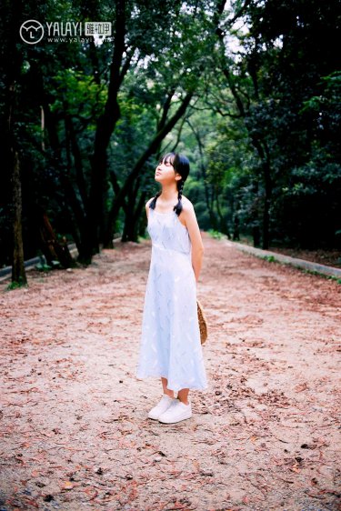 岳故意装睡让我挺进去视频短视频